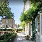 Hotell La Roseraie Restaurant 3*